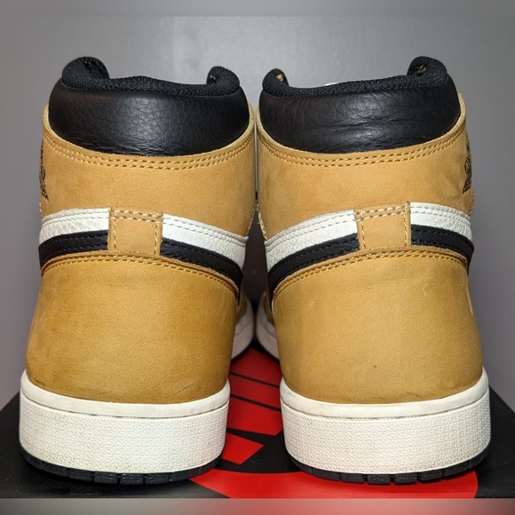 Size 12 - Jordan 1 Retro High OG Rookie of the Year 2018 - Picture 3 of 8